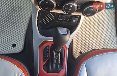 Внедорожник / Кроссовер Jeep Renegade 2017 в 