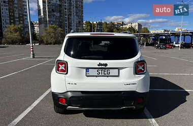 Внедорожник / Кроссовер Jeep Renegade 2016 в 