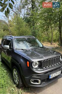 Внедорожник / Кроссовер Jeep Renegade 2016 в 