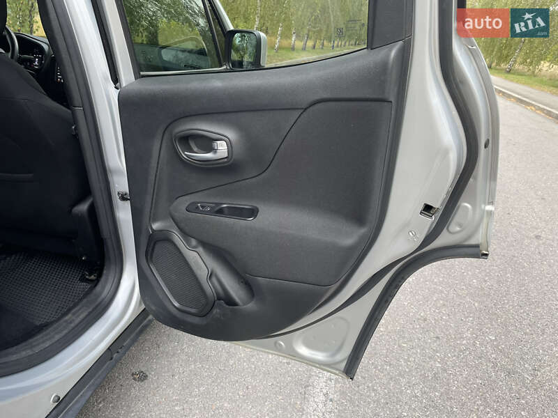 Внедорожник / Кроссовер Jeep Renegade 2020 в Запорожье