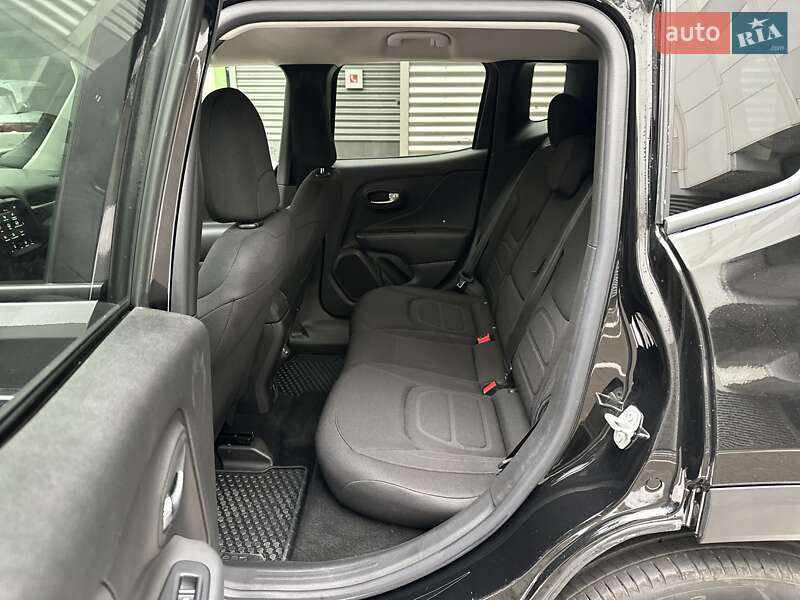 Позашляховик / Кросовер Jeep Renegade 2022 в Києві