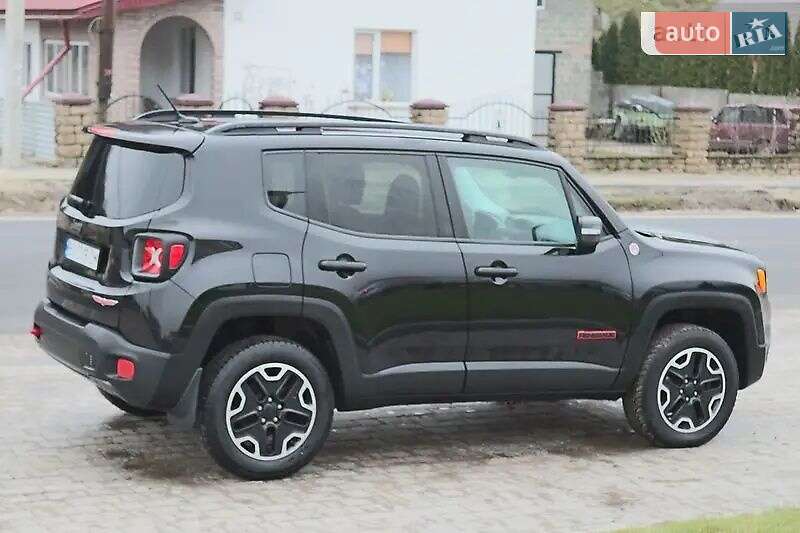 Внедорожник / Кроссовер Jeep Renegade 2016 в Чорткове