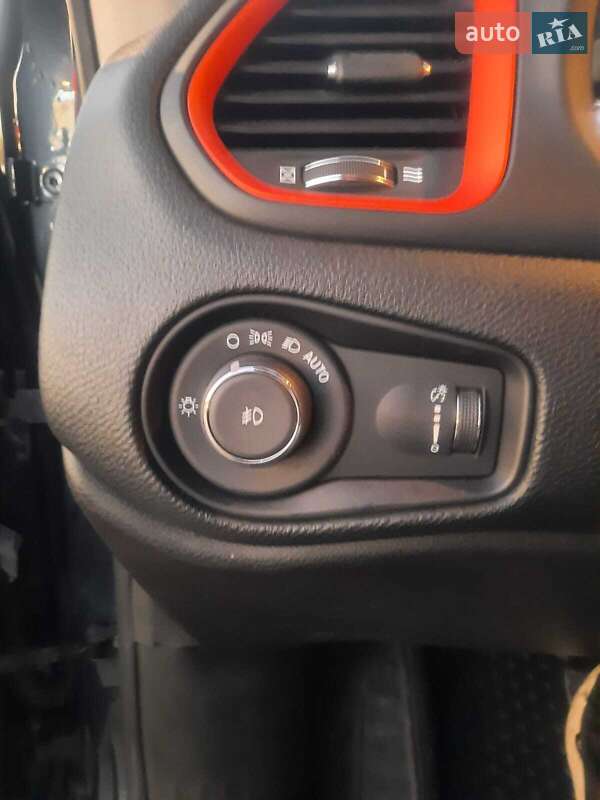 Внедорожник / Кроссовер Jeep Renegade 2019 в Харькове