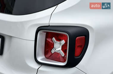 Внедорожник / Кроссовер Jeep Renegade 2017 в 