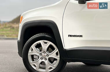 Внедорожник / Кроссовер Jeep Renegade 2017 в 