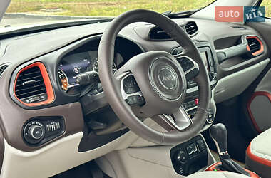 Внедорожник / Кроссовер Jeep Renegade 2017 в 