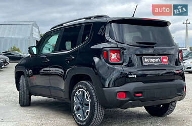 Внедорожник / Кроссовер Jeep Renegade 2015 в 