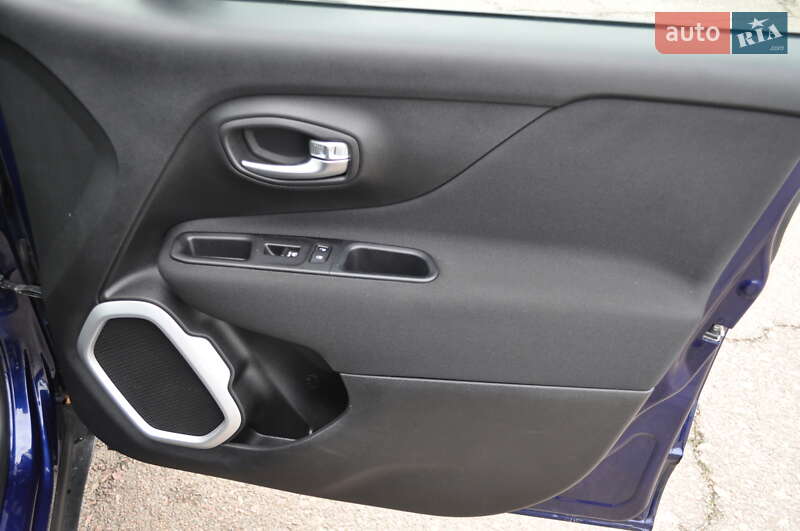 Позашляховик / Кросовер Jeep Renegade 2021 в Києві