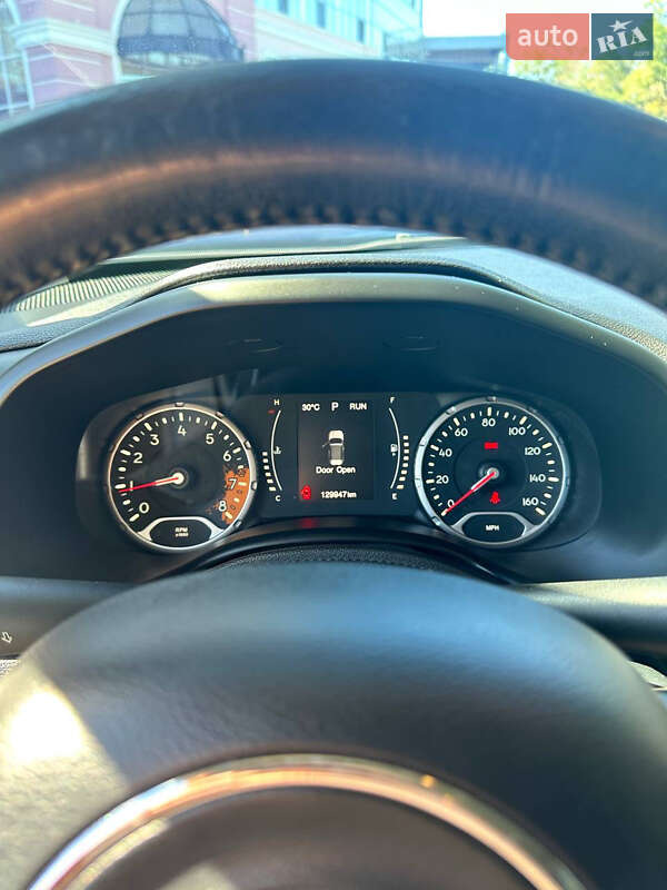 Позашляховик / Кросовер Jeep Renegade 2016 в Одесі