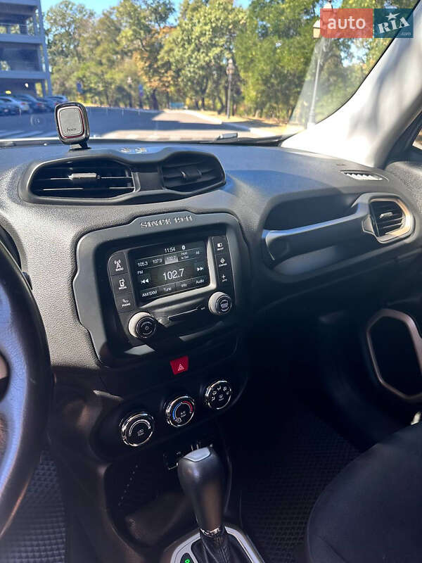 Позашляховик / Кросовер Jeep Renegade 2016 в Одесі