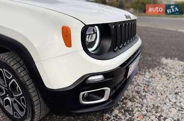 Внедорожник / Кроссовер Jeep Renegade 2016 в 