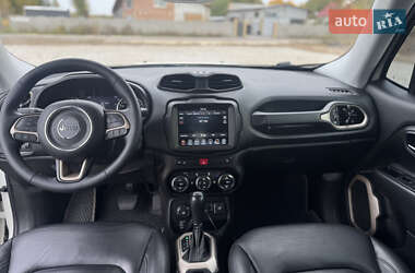Внедорожник / Кроссовер Jeep Renegade 2016 в 