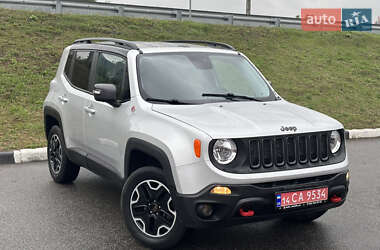 Внедорожник / Кроссовер Jeep Renegade 2015 в 