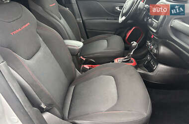 Внедорожник / Кроссовер Jeep Renegade 2015 в 