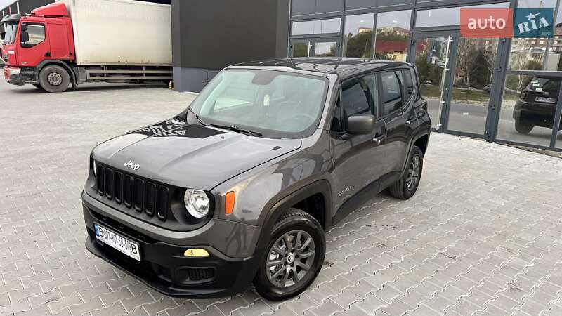 Внедорожник / Кроссовер Jeep Renegade 2018 в 