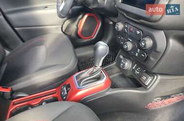 Внедорожник / Кроссовер Jeep Renegade 2018 в 