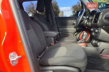 Внедорожник / Кроссовер Jeep Renegade 2018 в 