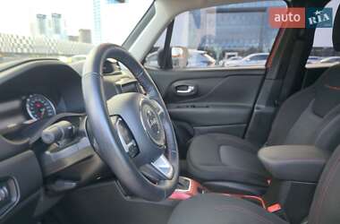 Внедорожник / Кроссовер Jeep Renegade 2018 в 