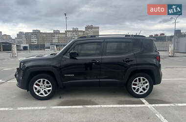 Внедорожник / Кроссовер Jeep Renegade 2016 в 