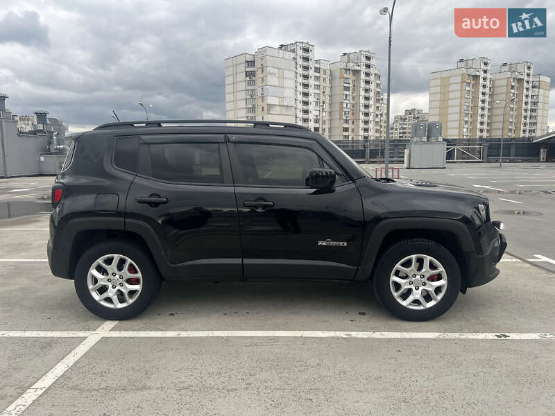 Внедорожник / Кроссовер Jeep Renegade 2016 в Киеве