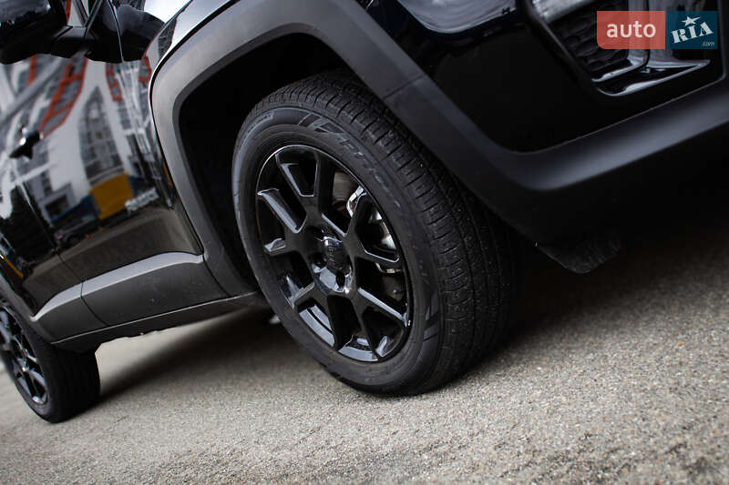 Позашляховик / Кросовер Jeep Renegade 2019 в Києві фото 37 Позашляховик / Кросовер Jeep Renegade 2019 в Києві