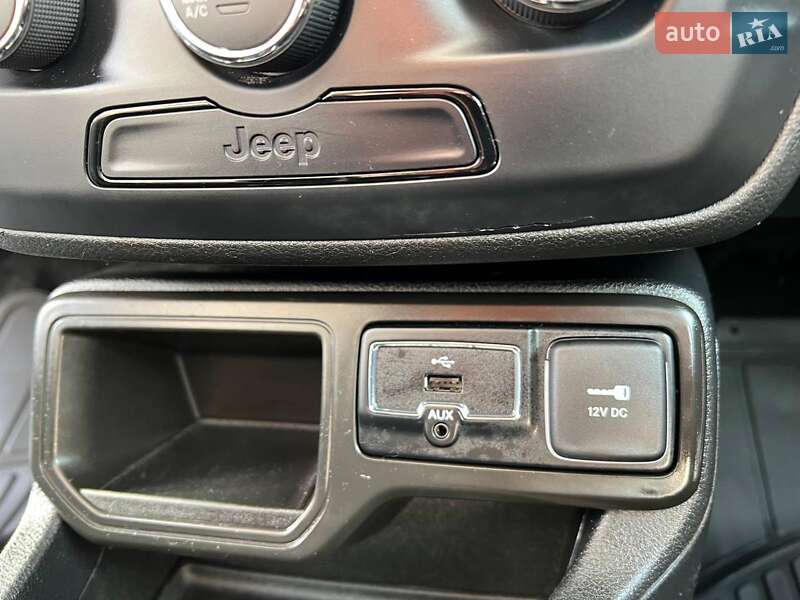 Внедорожник / Кроссовер Jeep Renegade 2019 в Львове