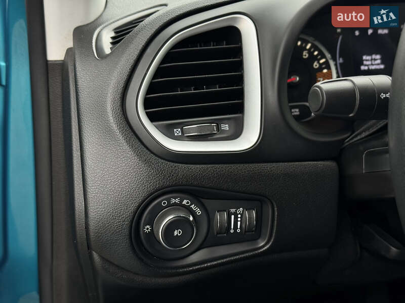 Позашляховик / Кросовер Jeep Renegade 2019 в Києві