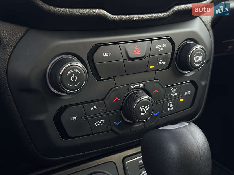 Позашляховик / Кросовер Jeep Renegade 2021 в Києві