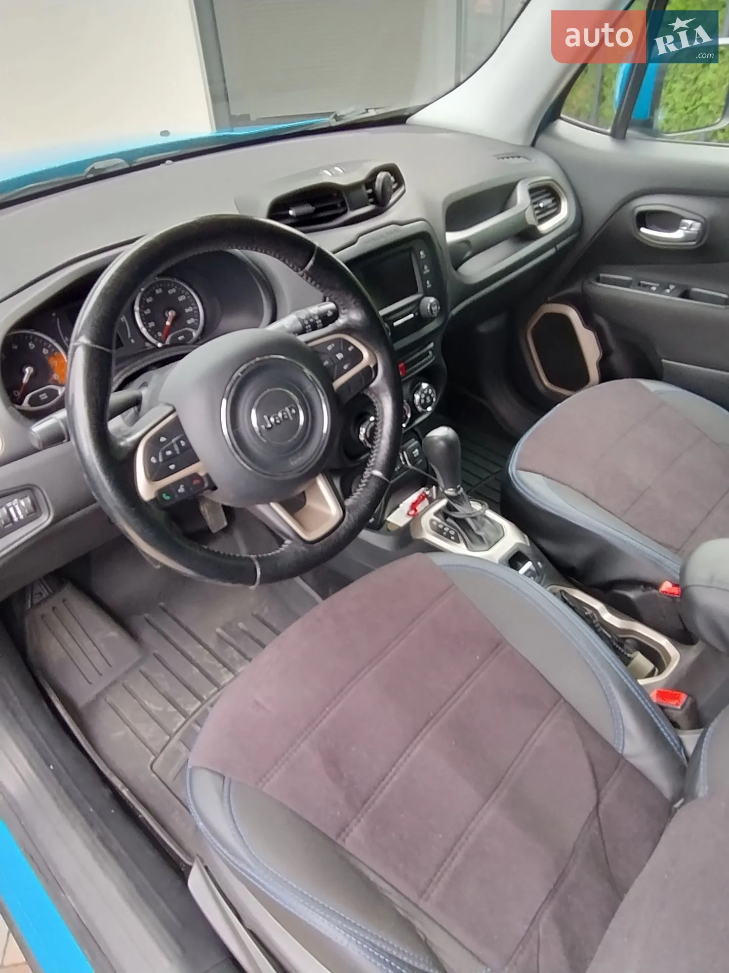 2015 Jeep Renegade - мініатюра 3