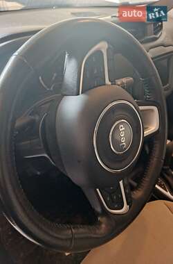 Внедорожник / Кроссовер Jeep Renegade 2020 в 