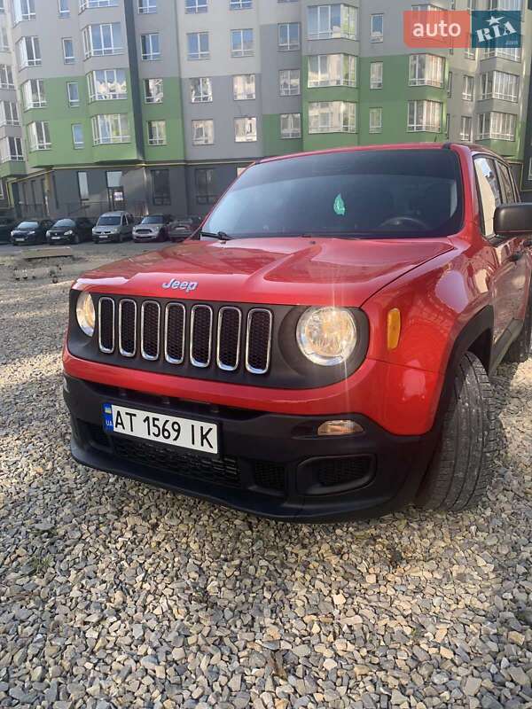 Внедорожник / Кроссовер Jeep Renegade 2015 в Ивано-Франковске