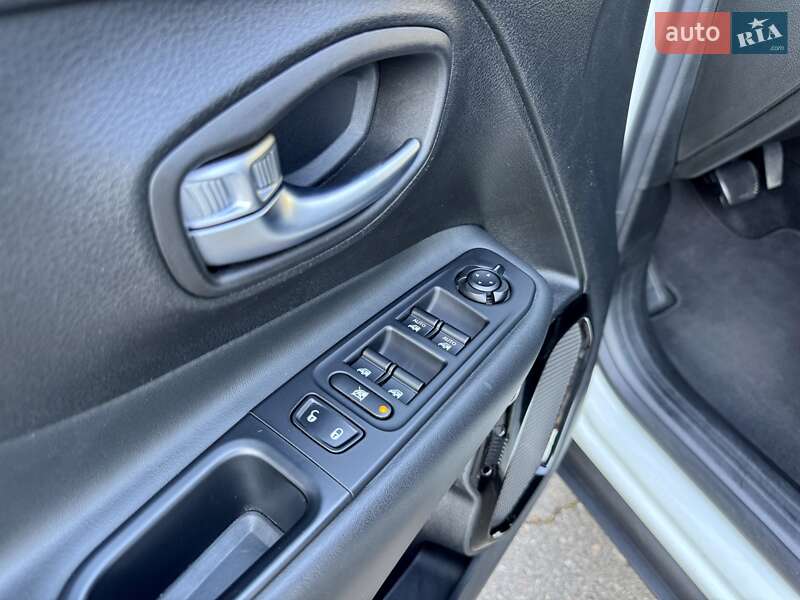 Позашляховик / Кросовер Jeep Renegade 2017 в Одесі фото 31 Позашляховик / Кросовер Jeep Renegade 2017 в Одесі