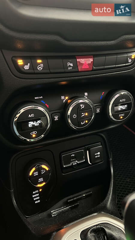 Внедорожник / Кроссовер Jeep Renegade 2016 в Одессе