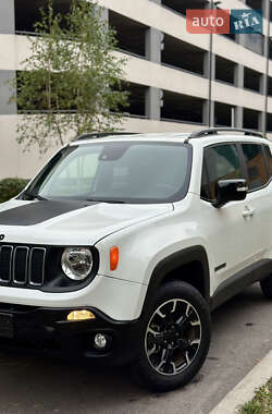 Позашляховик / Кросовер Jeep Renegade 2023 в 