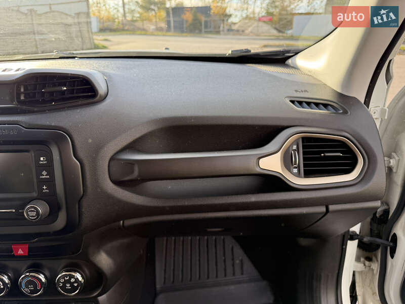 Внедорожник / Кроссовер Jeep Renegade 2016 в Ивано-Франковске фото 18 Внедорожник / Кроссовер Jeep Renegade 2016 в Ивано-Франковске