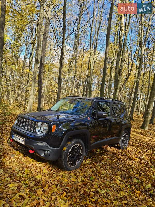 Внедорожник / Кроссовер Jeep Renegade 2016 в Чорткове
