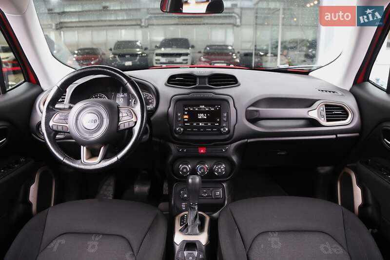 Внедорожник / Кроссовер Jeep Renegade 2015 в Киеве