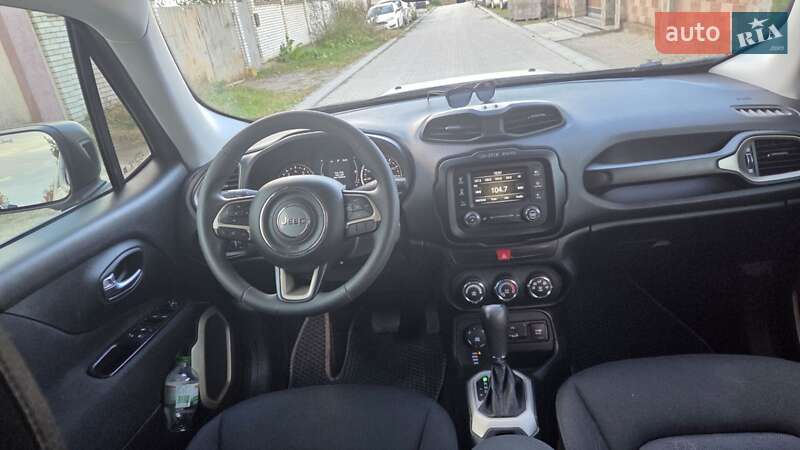 Позашляховик / Кросовер Jeep Renegade 2017 в Львові