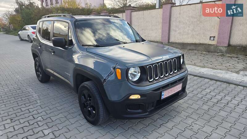 Позашляховик / Кросовер Jeep Renegade 2017 в Львові