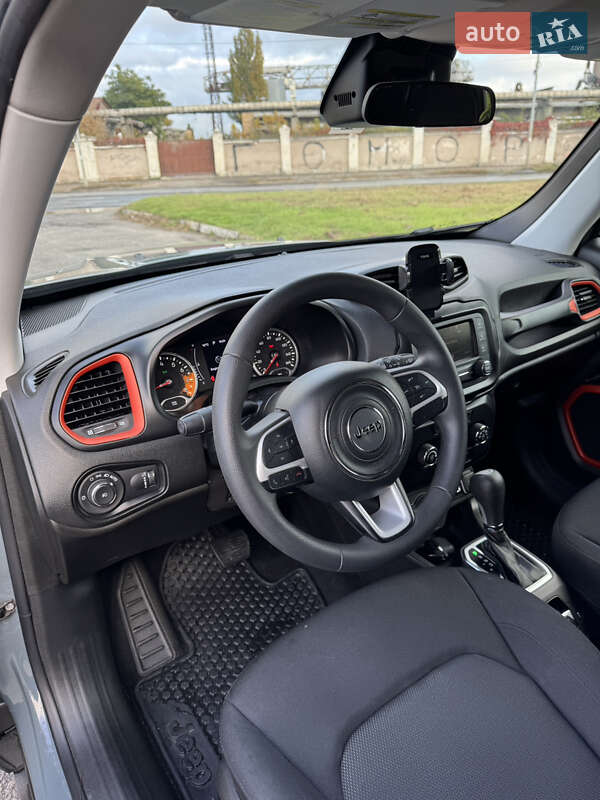 Внедорожник / Кроссовер Jeep Renegade 2018 в Киеве