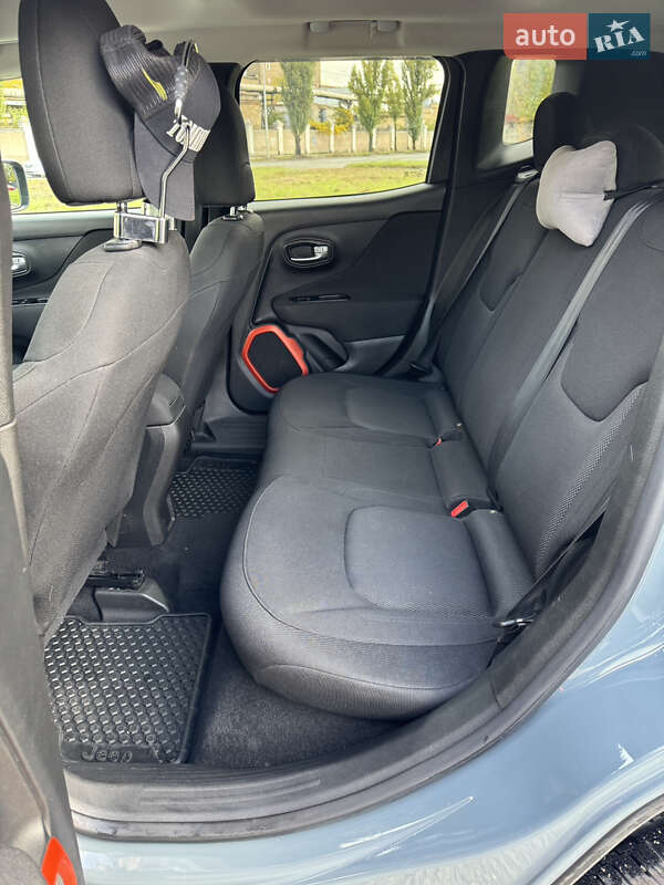 Внедорожник / Кроссовер Jeep Renegade 2018 в Киеве