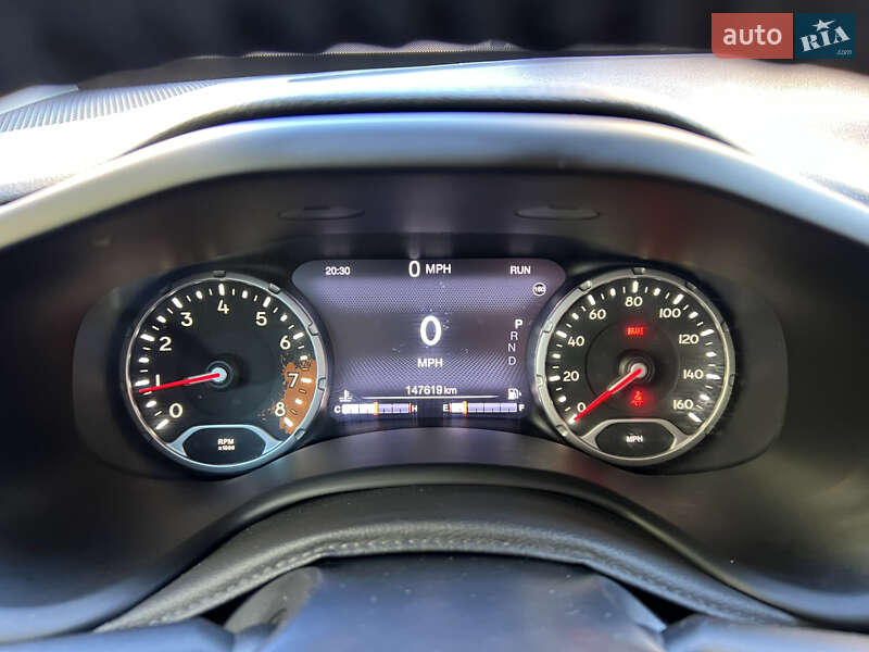 Позашляховик / Кросовер Jeep Renegade 2016 в Києві