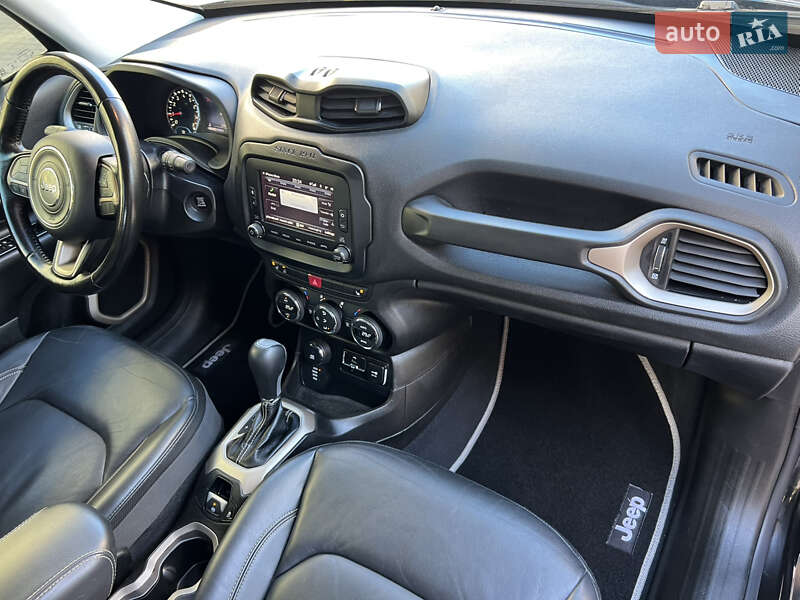 Позашляховик / Кросовер Jeep Renegade 2016 в Києві