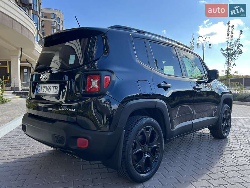 Позашляховик / Кросовер Jeep Renegade 2016 в Києві