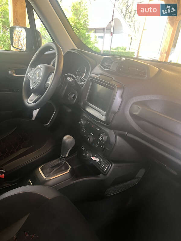 Внедорожник / Кроссовер Jeep Renegade 2018 в Люботине