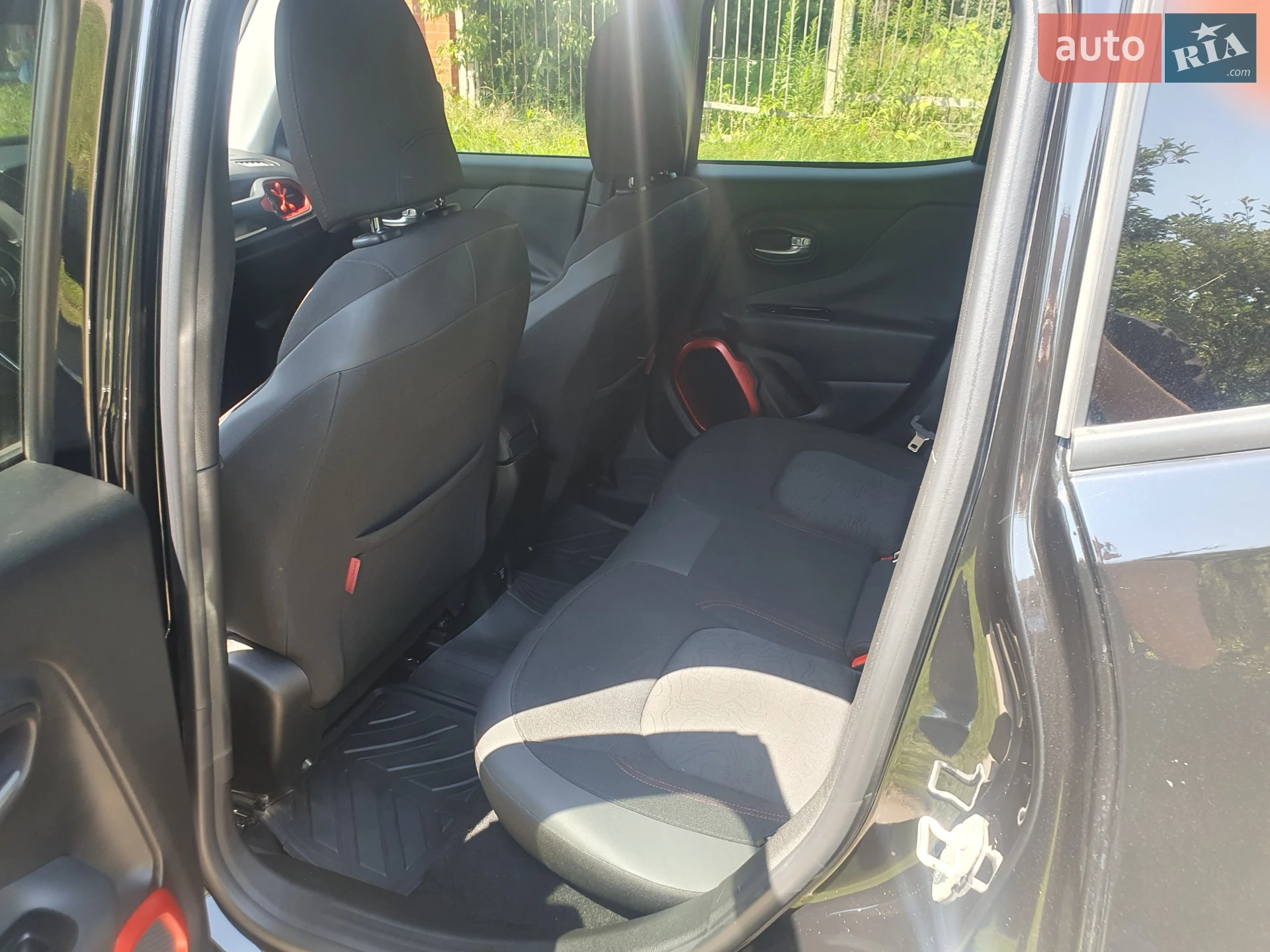 2015 Jeep Renegade - мініатюра 7