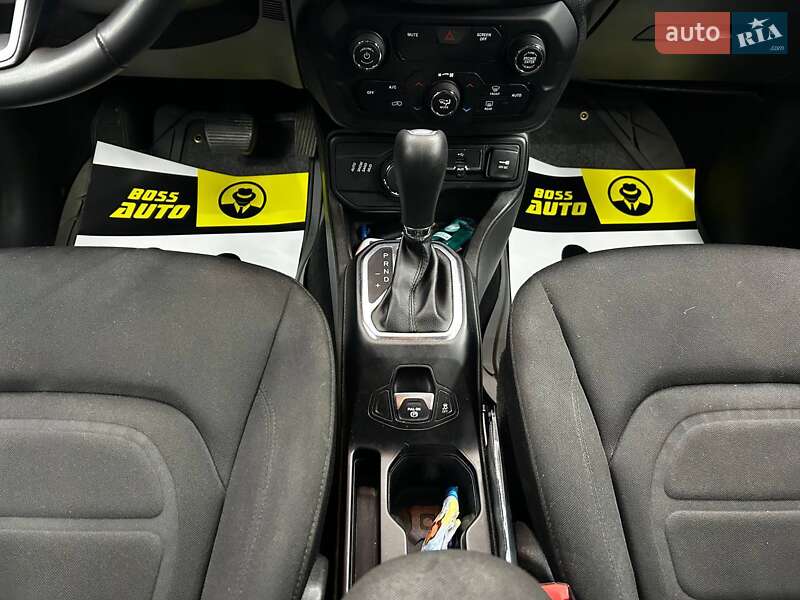 Внедорожник / Кроссовер Jeep Renegade 2018 в Черновцах