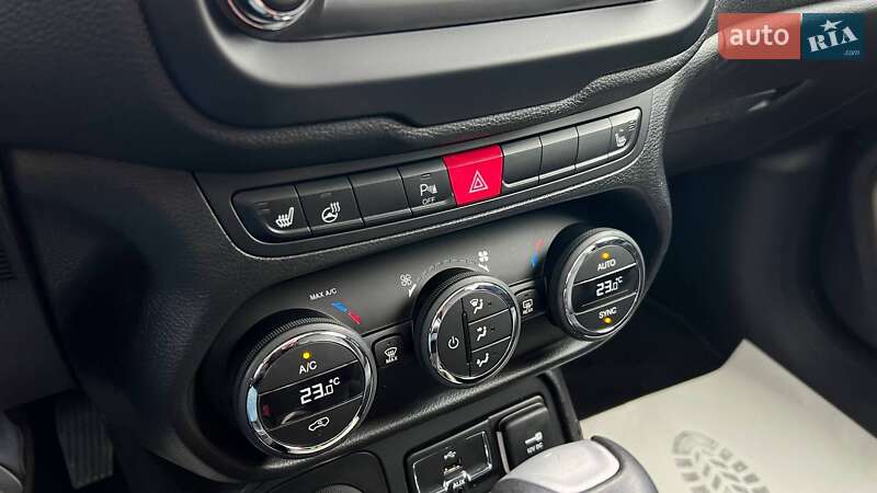 Позашляховик / Кросовер Jeep Renegade 2017 в Львові