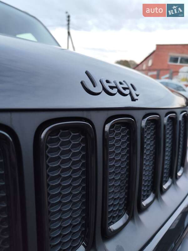 Внедорожник / Кроссовер Jeep Renegade 2016 в Чернигове фото 12 Внедорожник / Кроссовер Jeep Renegade 2016 в Чернигове