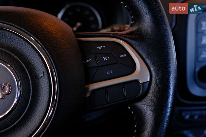 Позашляховик / Кросовер Jeep Renegade 2017 в Одесі